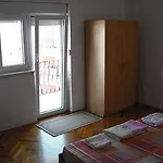 Pensión Eros
