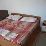 Pensión Eros Split