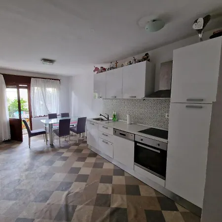 Eros Vendégház Split