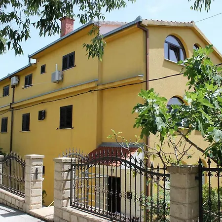 Vendégház Eros 2*